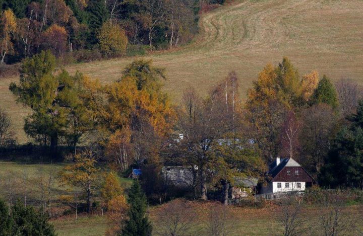 Dobrá-Voda,-pohled-z-Busilu
